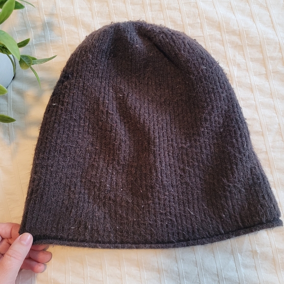 MADEWELL Kent Slouchy alpaca wool blend beanie in black one size - Picture 3 of 4